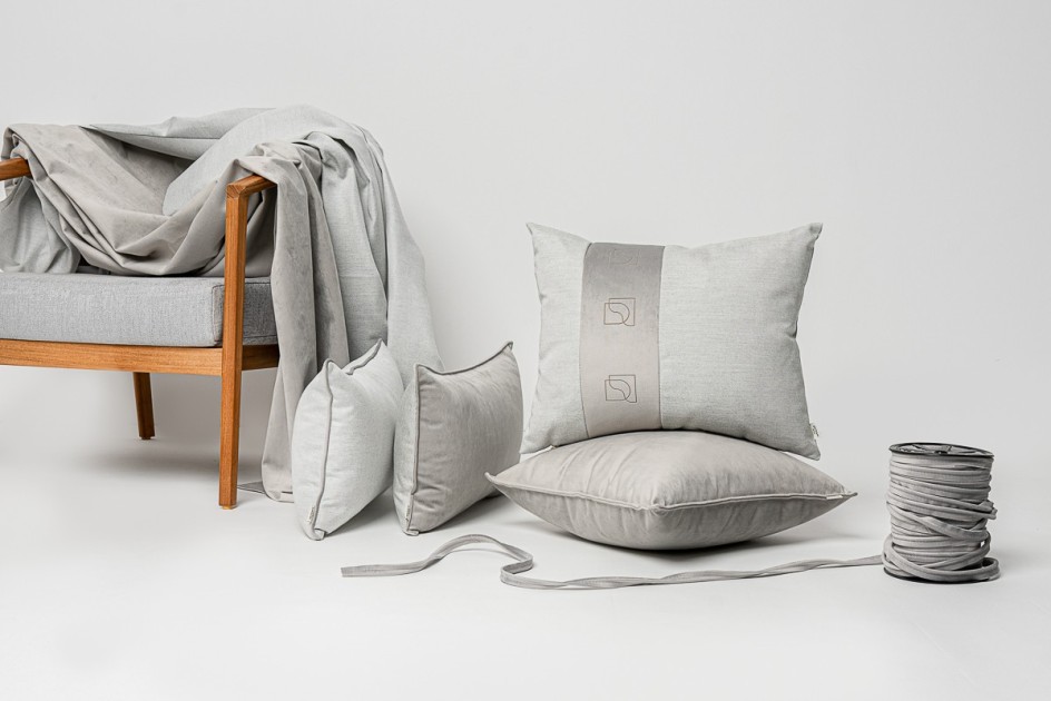 Zestaw poduszek dekoracyjnych Aluminium