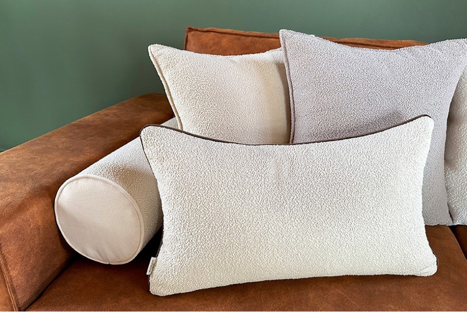 Poduszka dekoracyjna wałek boucle Birch