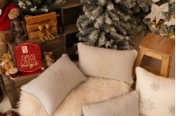 Szara poduszka zimowa Snowflake IX 50 x 30 cm