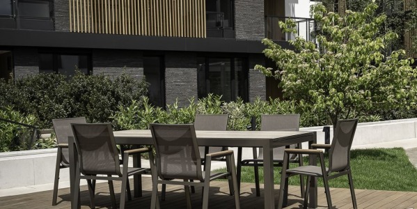 Komfortowa jadalnia na świeżym powietrzu