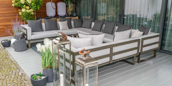 Jak wybrać idealne meble tarasowe?