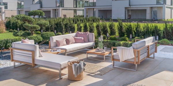 Dopasuj meble jak chcesz: Zalety mebli modułowych w ogrodzie